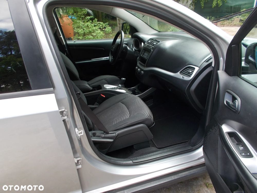 Dodge Journey - 11