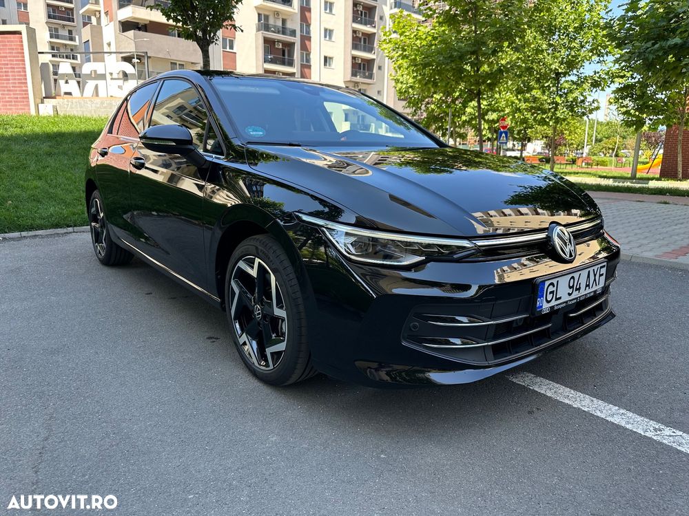 VOLKSWAGEN Golf 2025 — imagine 3