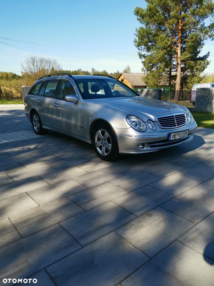 Mercedes-Benz Klasa E 320 T 4Matic Avantgarde - 5