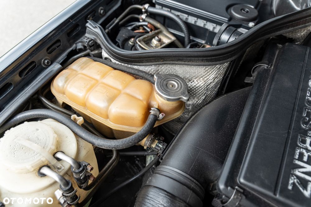 Mercedes-Benz W124 (1984-1993) - 29