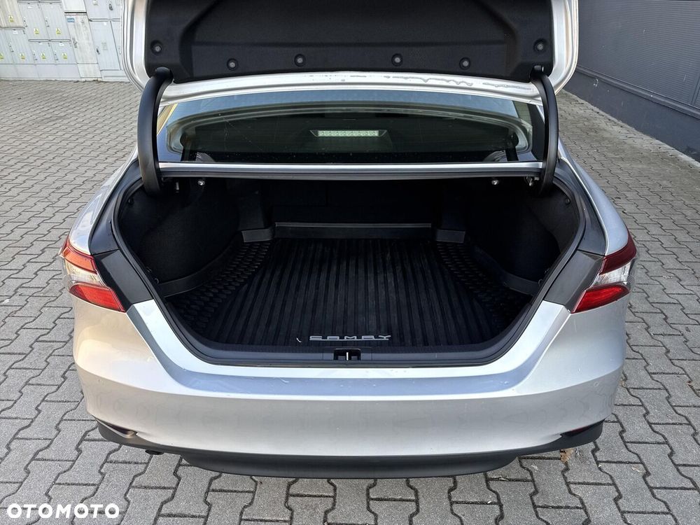 Toyota Camry 2.5 Hybrid Comfort CVT - 9