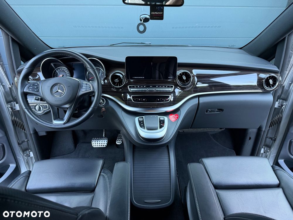 Mercedes-Benz Klasa V 300 d Avantgarde 9G-Tronic (d³ugi) - 16