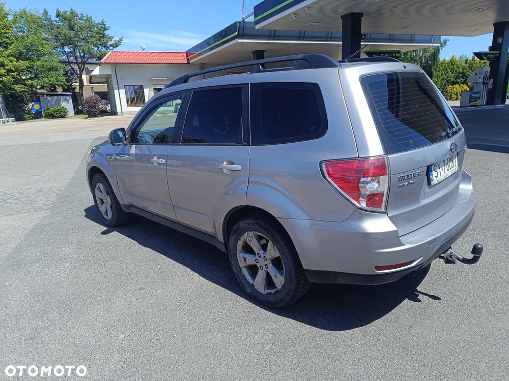 Subaru Forester 2.0D XA 000 - 10