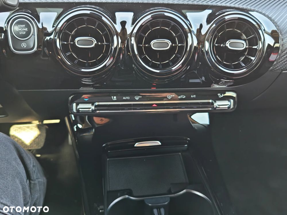 Mercedes-Benz Klasa A 180 d 8G-DCT Progressive - 24