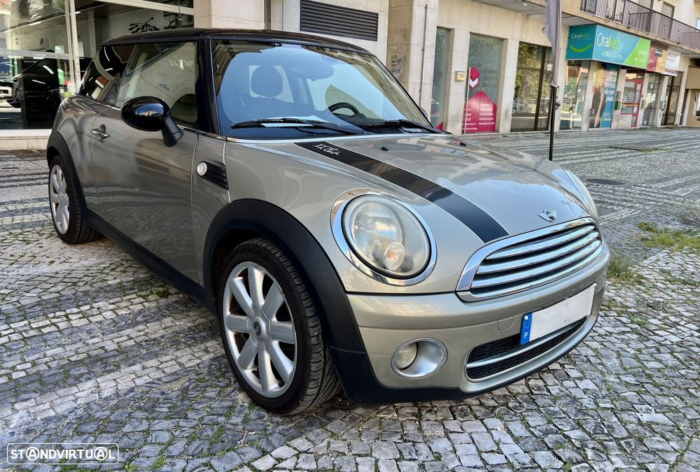 MINI 3 Portas Cooper D - 1