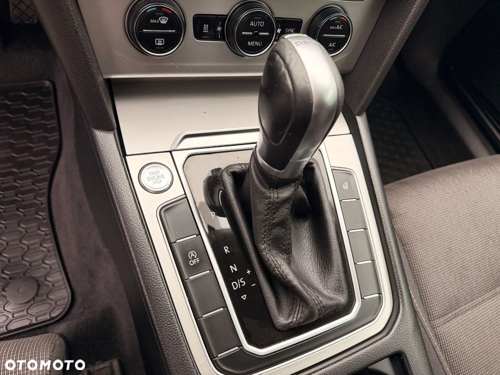 Volkswagen Passat 2.0 TDI DSG (BlueMotion Technology) Highline - 16