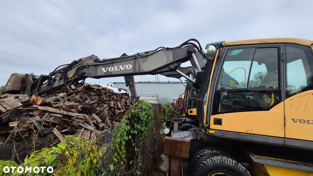 Volvo EW180C - 4