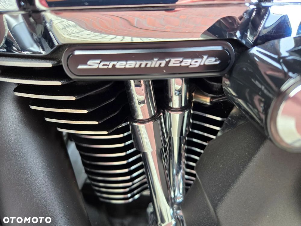 Harley-Davidson Softail Breakout - 12