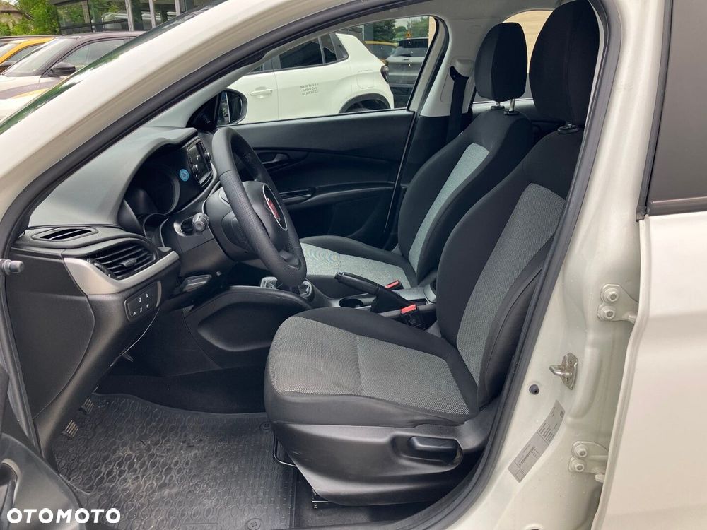Fiat Tipo 1.4 16V Lounge - 25