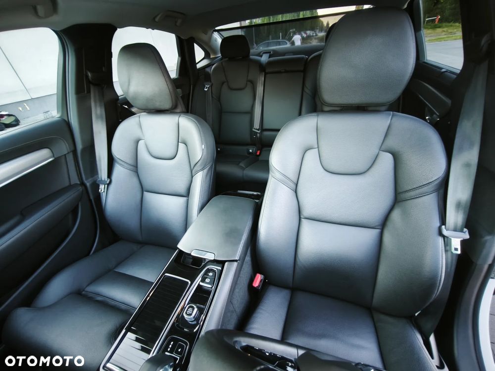Volvo S90 T8 Recharge AWD Ultimate Dark - 26
