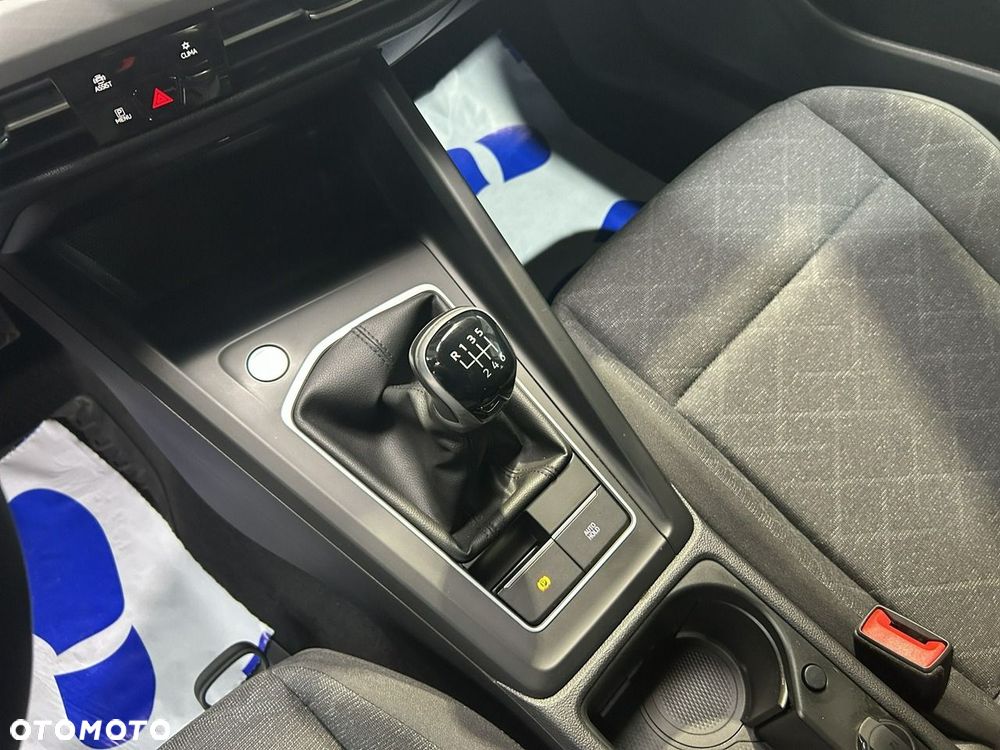 Volkswagen Golf - 14