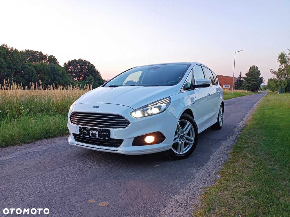 Ford S-Max 2.0 TDCi Titanium PowerShift - 26