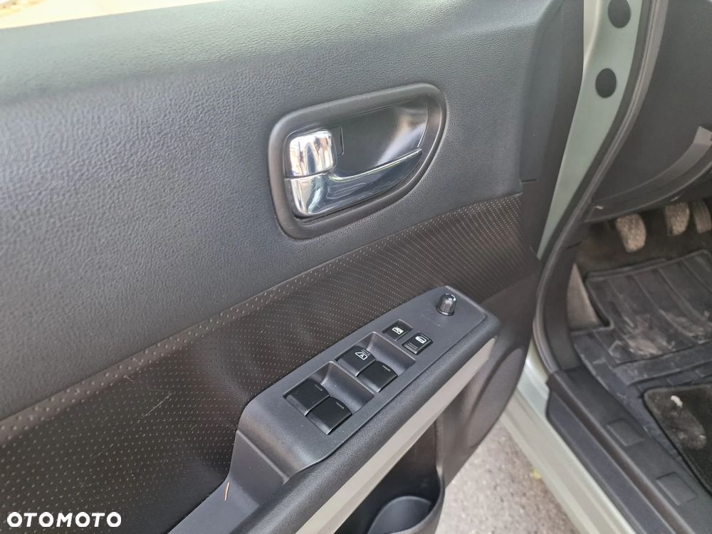 Nissan X-Trail 2.0 dCi 4x4 DPF LE - 18