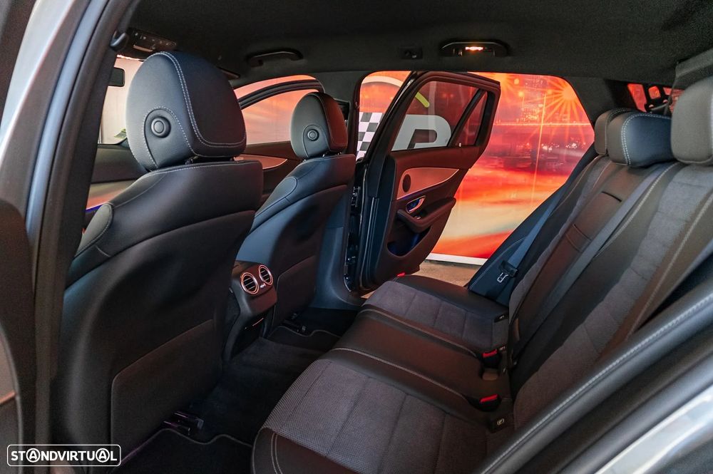 Mercedes-Benz E 220 d Exclusive 7L - 27