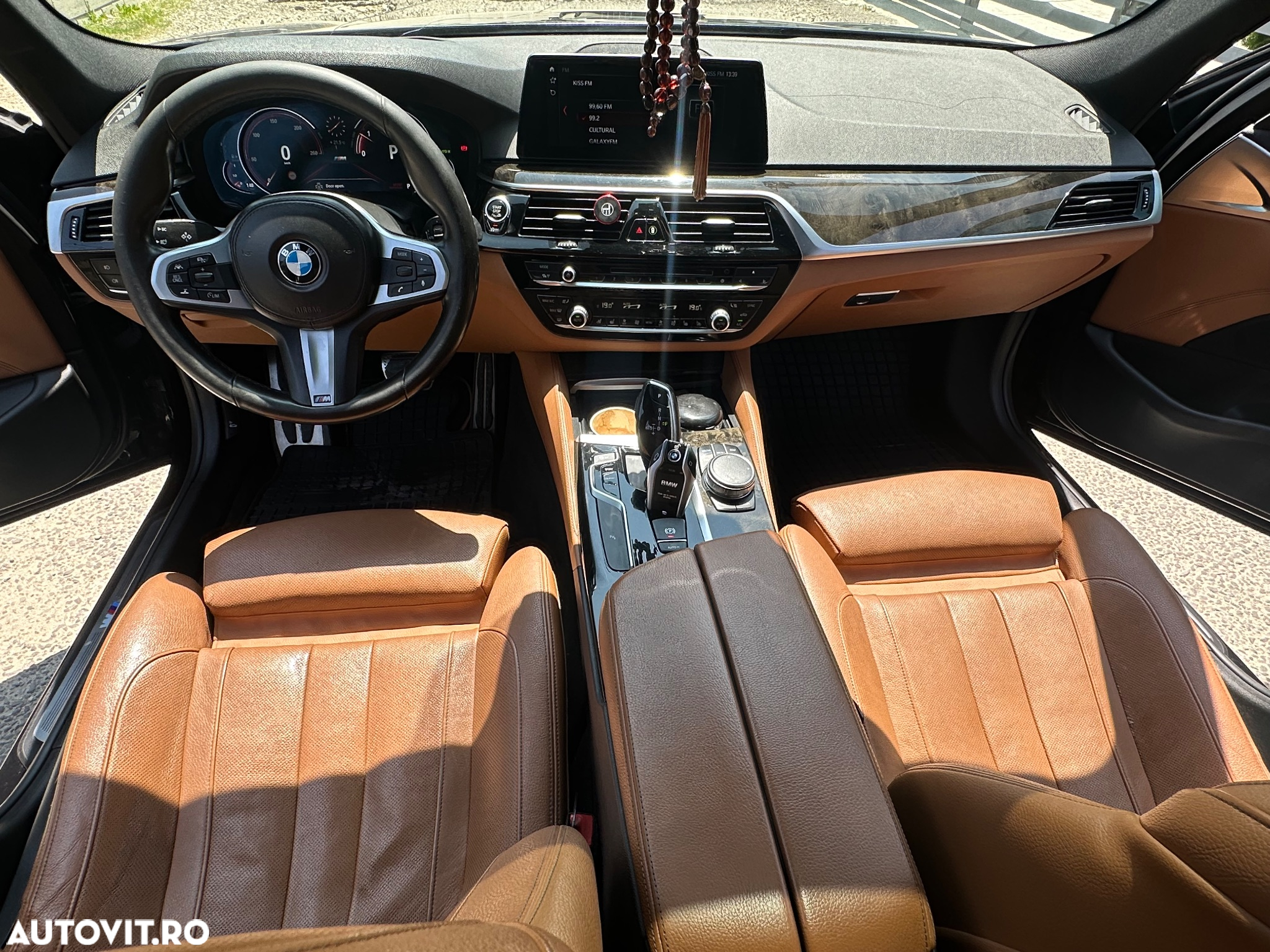 BMW Seria 5 520d xDrive AT - 2