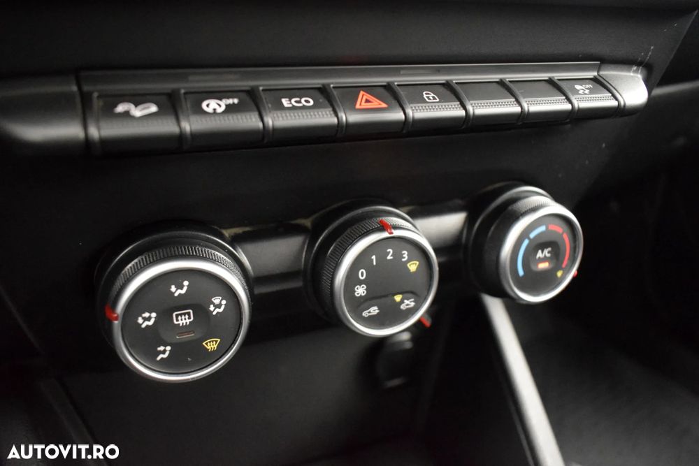 Dacia Duster 1.6 SCe 4WD Comfort - 21