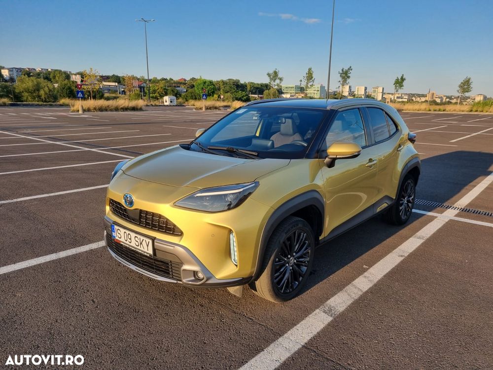 Toyota Yaris Cross 1.5 VVT-i HSD 4x2 Exclusive Adventure - 1