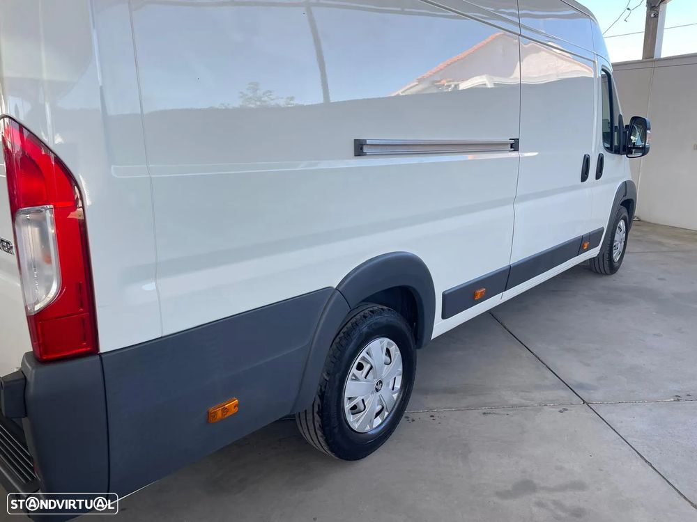 Peugeot Boxer 2.0 BlueHDI Cx. Frigorífica - 32