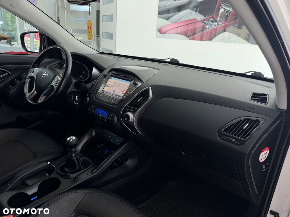 Hyundai ix35 1.7 CRDi 2WD blue Finale Gold - 5