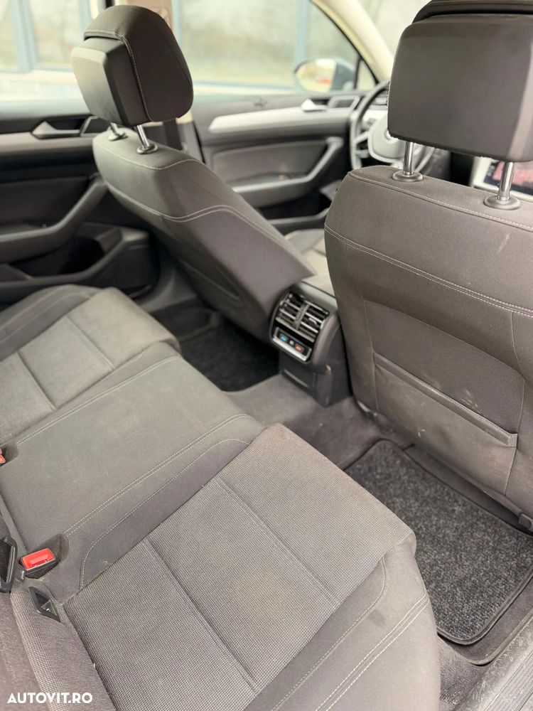 Volkswagen Passat 2.0 TDI DSG Comfortline - 7