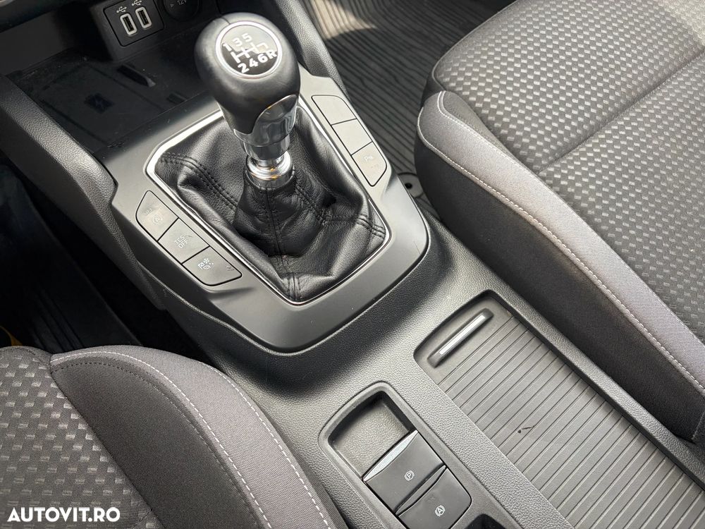 Ford Focus 1.0 EcoBoost Connected - 23