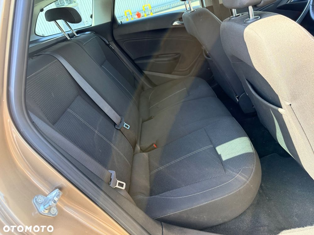 Opel Astra 1.6 SIDI Turbo ecoFLEX Start/Stop Innovation - 26