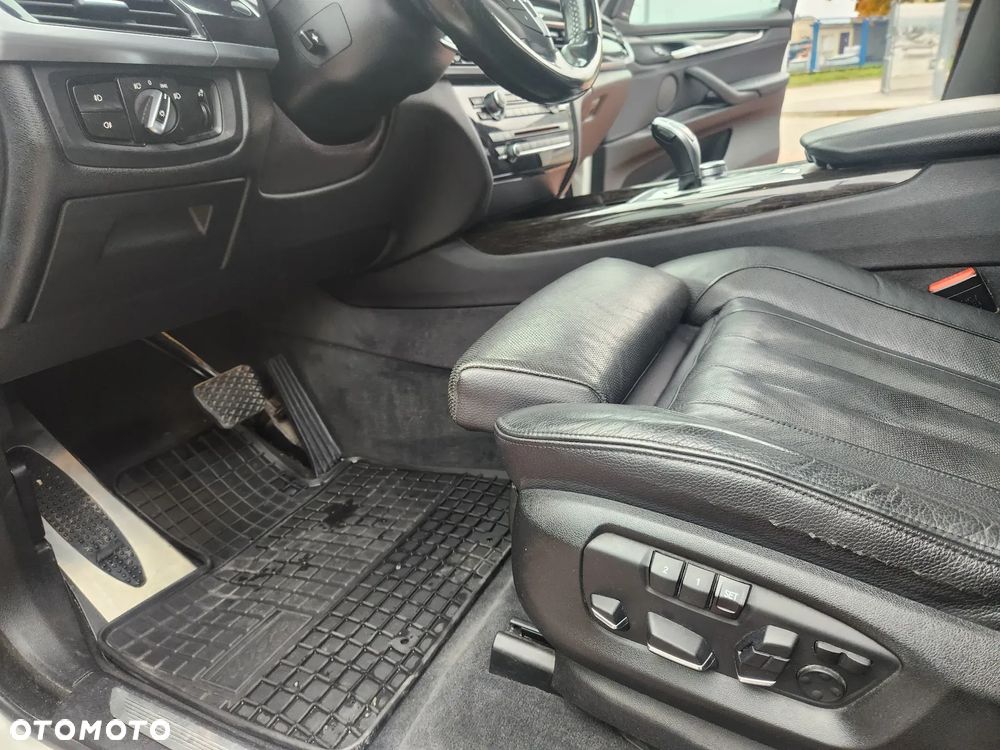 BMW X5 xDrive25d - 11