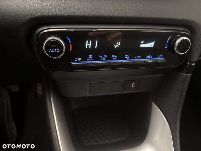 Toyota Yaris Hybrid 1.5 Comfort - 16