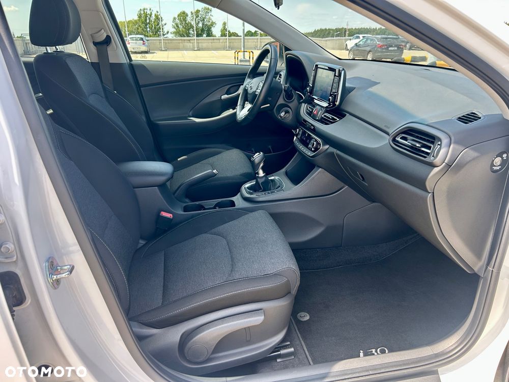 Hyundai i30 1.0 T-GDI Smart - 17