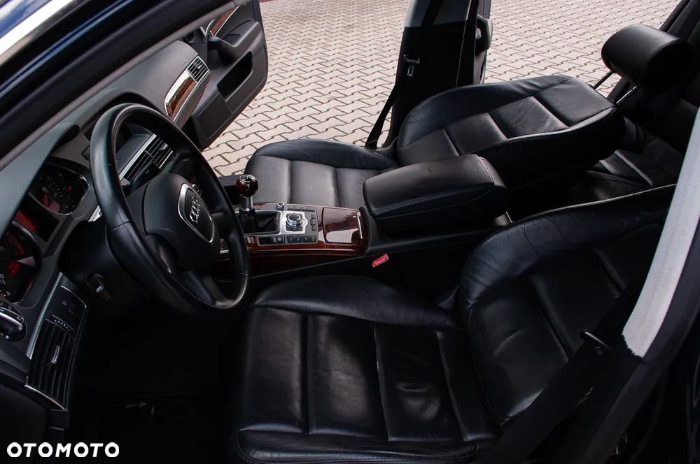 Audi A6 Limousine 2.4 - 22