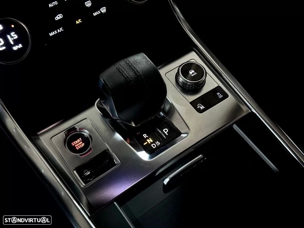 Jaguar XF Sportbrake 2.0 D200 R-Dynamic SE Aut. - 32