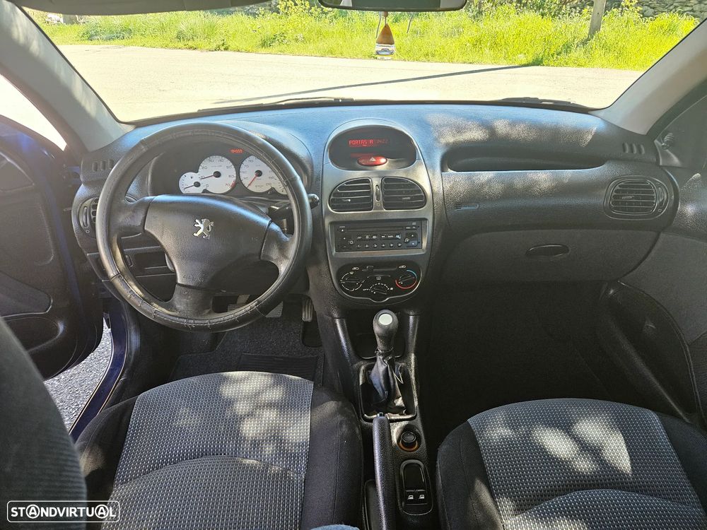 Peugeot 206 1.1 Color Line - 8