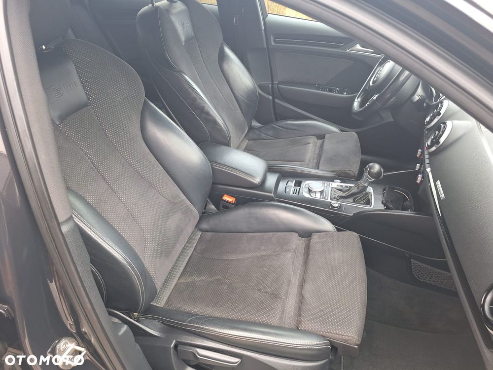 Audi A3 Sportback 2.0 TDI (clean diesel) quattro S tronic S line Sportpaket - 19