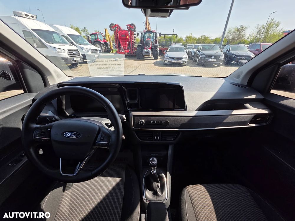 Ford Tourneo Courier - 10