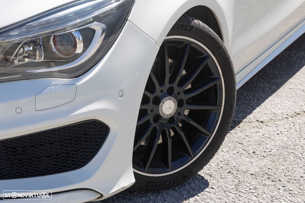 Mercedes-Benz CLA 220 d 7G-DCT AMG Line - 3