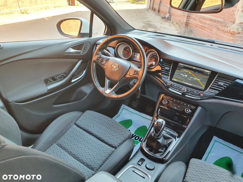 Opel Astra 1.6 CDTI Sport - 11