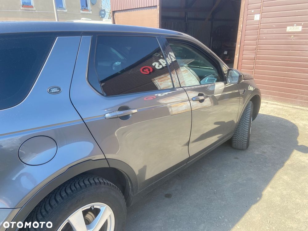 Land Rover Discovery Sport 2.0 TD4 HSE - 4