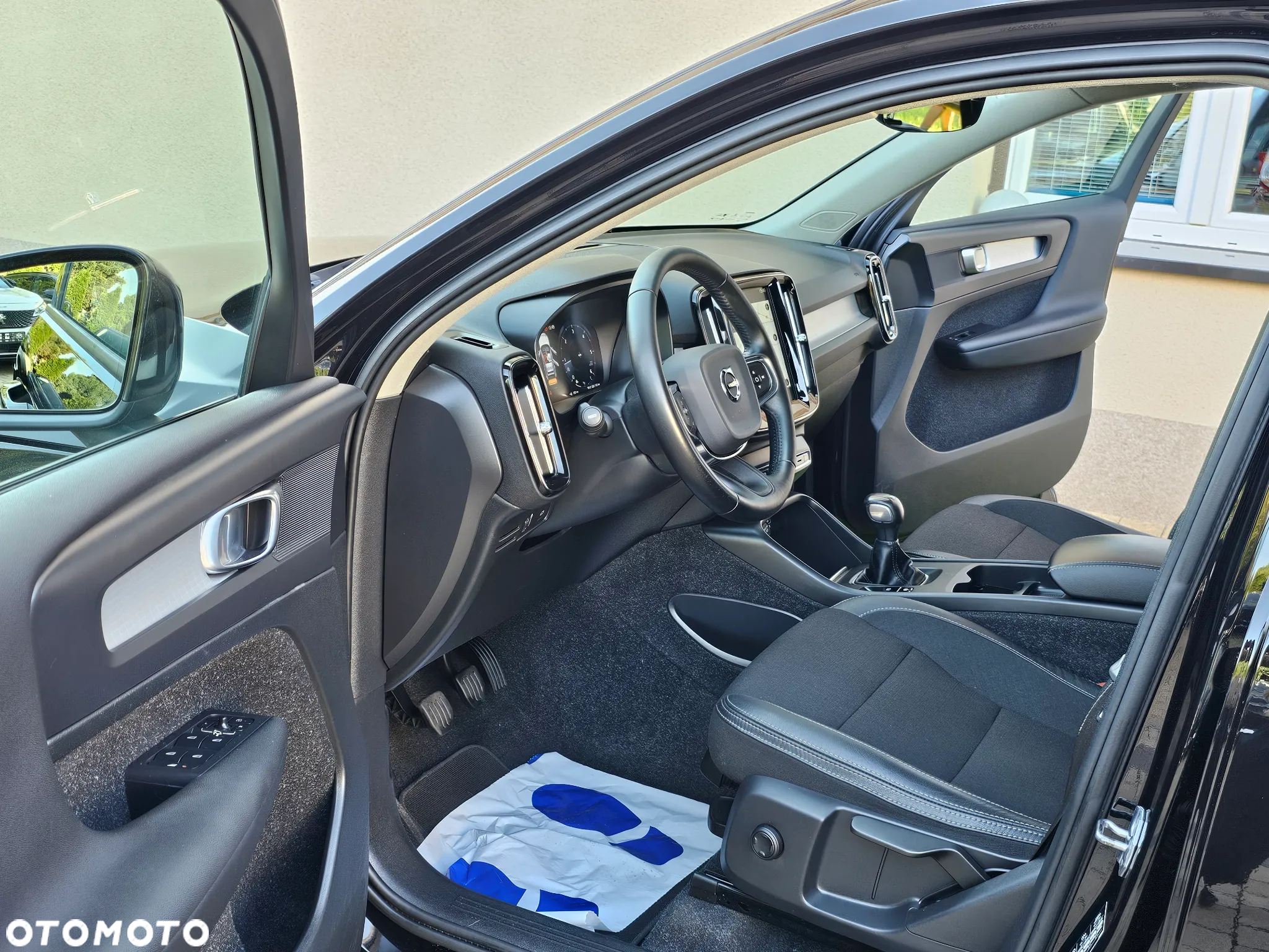 Volvo XC 40 D3 Momentum Pro - 19