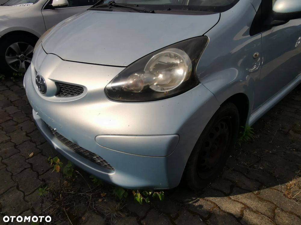 Części Toyota Aygo I 1.0B 1KR-B52 Lakier 8R0 - 11