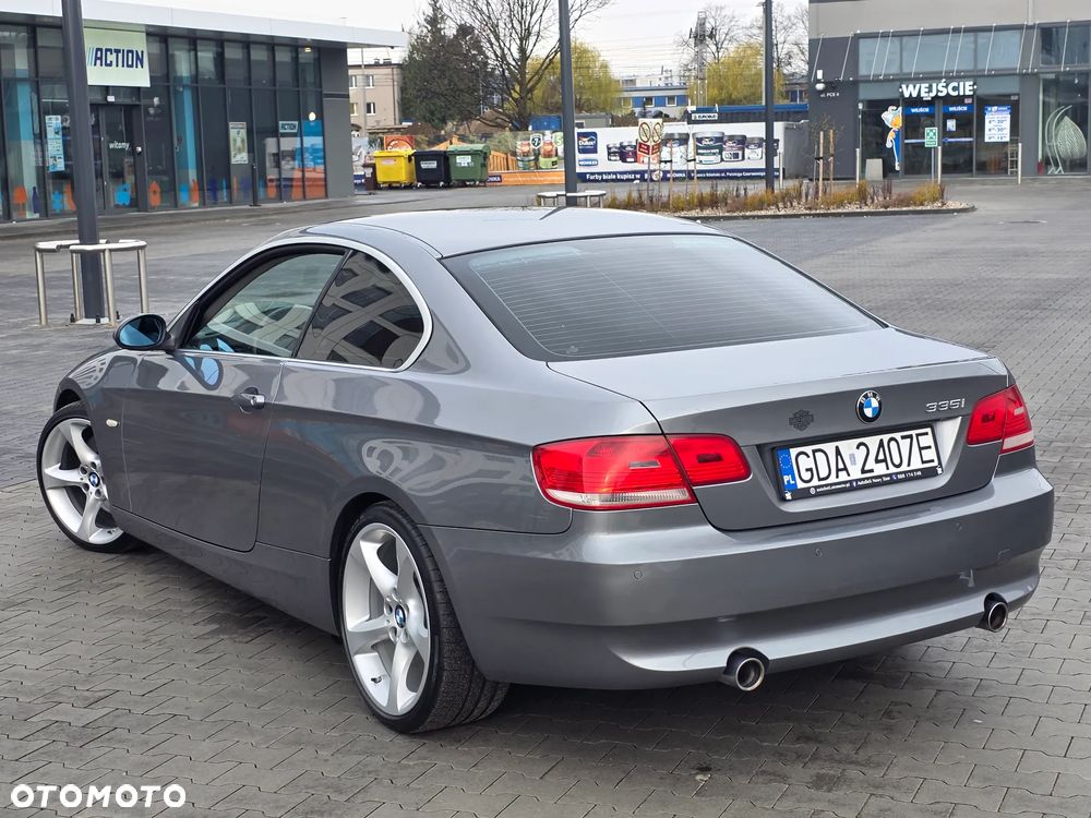 BMW Seria 3 335i M Sport Edition - 13