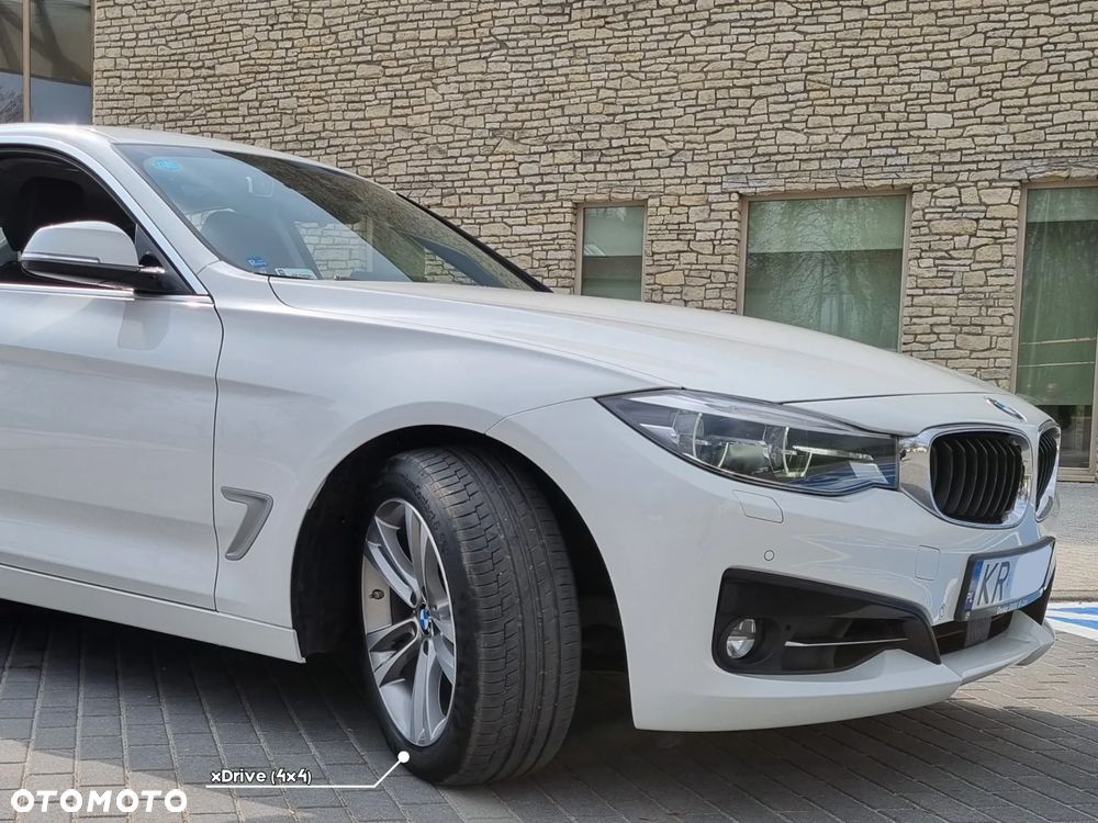 BMW Seria 3 320i xDrive Sport Line - 9