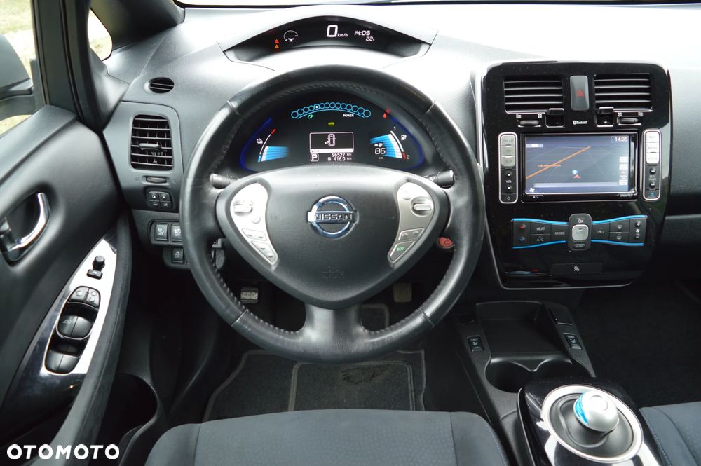 Nissan Leaf 24 kWh (mit Batterie) Visia + - 25
