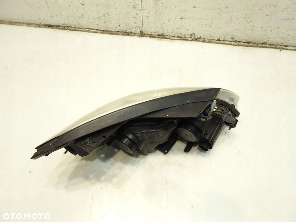 LAMPA LEWY PRZÓD KIA CEED I 92101-1H000 - 8