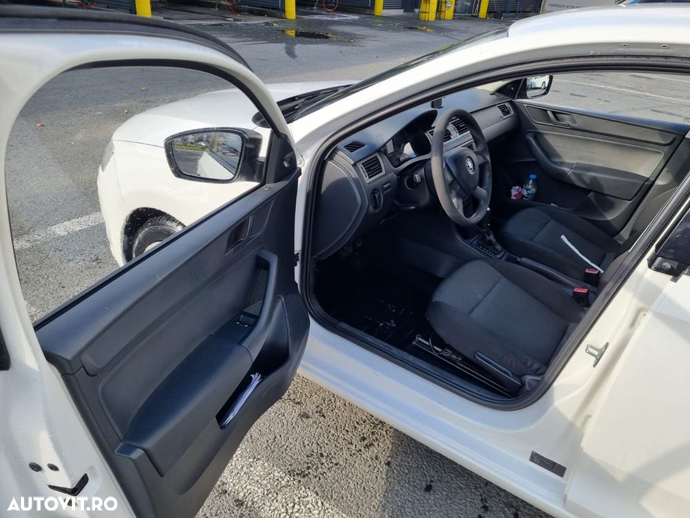 Skoda RAPID 1.4 TSI DSG Ambition - 17