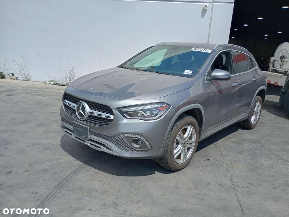 Mercedes-Benz GLA 250 8G-DCT - 21