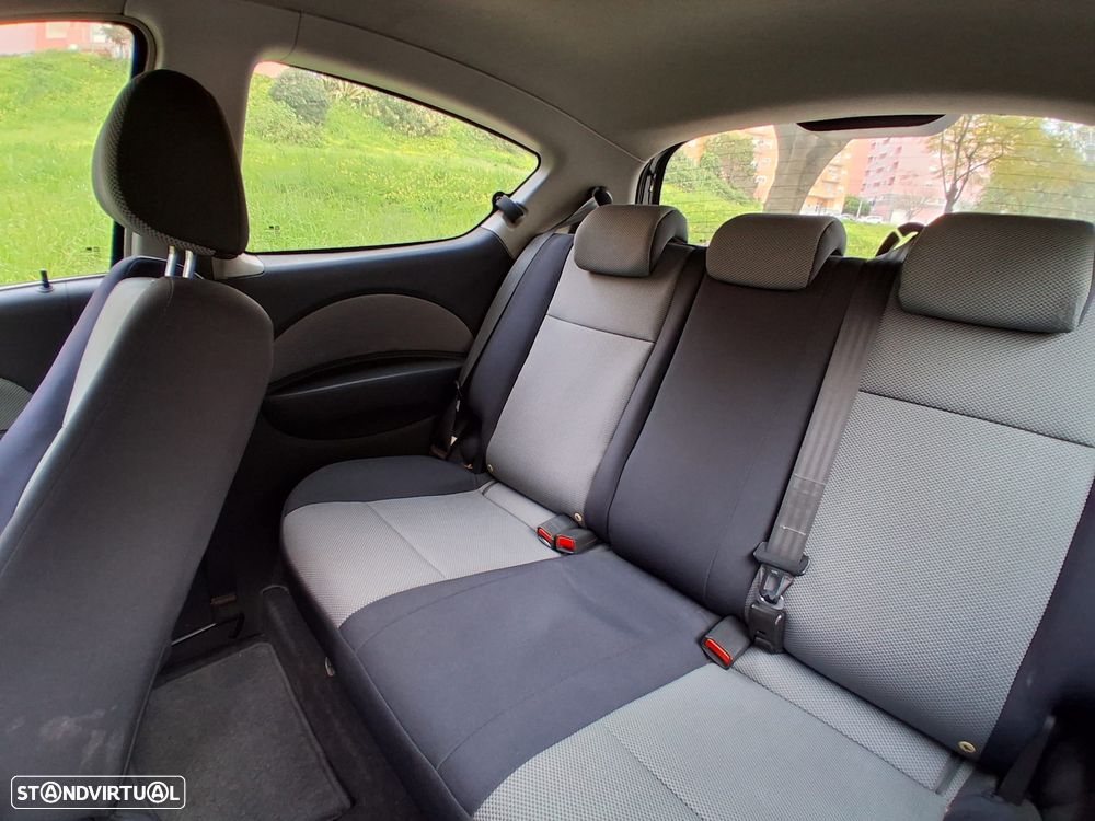 Chevrolet Aveo 1.2 LT - 26