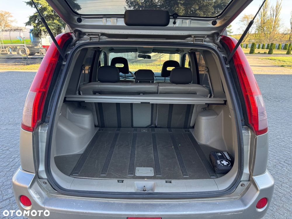 Nissan X-Trail 2.5 4x4 Elegance - 14