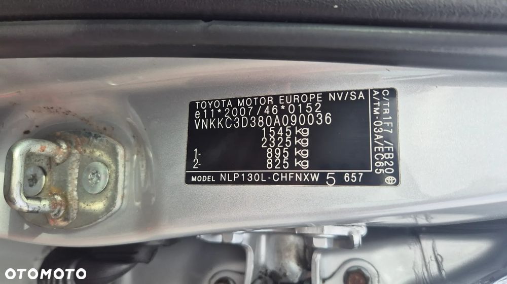 Toyota Yaris 1.4 D-4D Active - 26