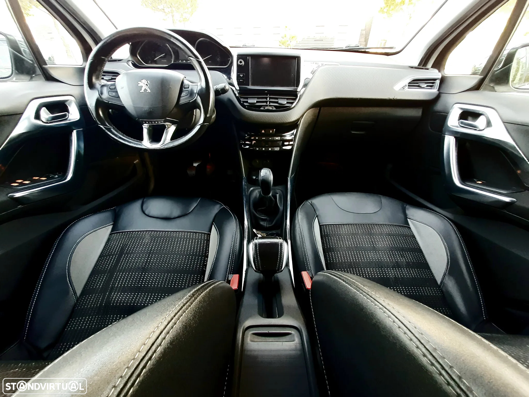 Peugeot 2008 1.6 e-HDi Allure - 5