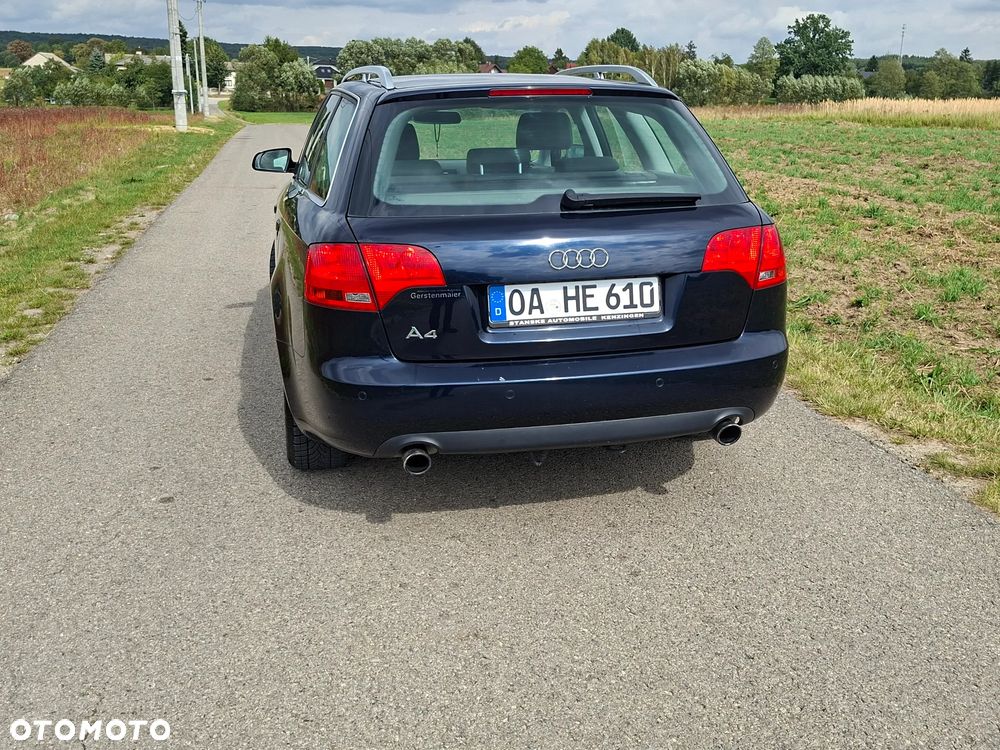 Audi A4 Avant - 6